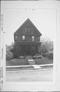 1220 N 31ST ST 1220 N 31ST ST, a Queen Anne house, built in Milwaukee, Wisconsin in 1904.