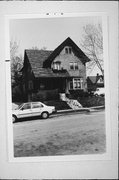 826 N 34TH ST, a Craftsman house, built in Milwaukee, Wisconsin in 1908.
