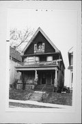 1249-1251 N 34TH ST, a Colonial Revival/Georgian Revival duplex/two-flat, built in Milwaukee, Wisconsin in 1907.