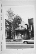 2567 N 35TH ST, a Queen Anne house, built in Milwaukee, Wisconsin in 1910.