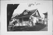 2750 N 37TH ST, a Bungalow house, built in Milwaukee, Wisconsin in 1919.