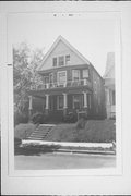 1929-1931 N 38TH ST, a Colonial Revival/Georgian Revival duplex/two-flat, built in Milwaukee, Wisconsin in 1905.