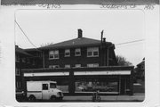 306 NORRIS CT., a Craftsman apartment/condominium, built in Madison, Wisconsin in 1924.