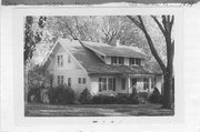 733 ONEIDA PL, a Bungalow house, built in Madison, Wisconsin in 1916.