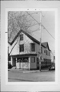 1731 N ARLINGTON PL 1731 N ARLINGTON PL, a Front Gabled tavern/bar, built in Milwaukee, Wisconsin in .