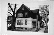 353 E BECHER ST, a Front Gabled duplex/two-flat, built in Milwaukee, Wisconsin in .