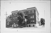 2303 E BELLEVIEW PL., a Neoclassical/Beaux Arts apartment/condominium, built in Milwaukee, Wisconsin in 1906.