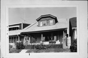 1720 E BENNETT AVE, a Bungalow house, built in Milwaukee, Wisconsin in 1917.