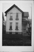 2302 N BOOTH ST, a Gabled Ell house, built in Milwaukee, Wisconsin in 1886.
