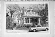 1516 E BRADY ST, a Italianate house, built in Milwaukee, Wisconsin in 1870.