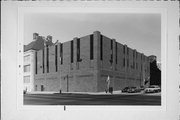 1000 N BROADWAY, a Brutalism small office building, built in Milwaukee, Wisconsin in 1924.