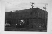 327 E BROWN ST, a Commercial Vernacular industrial building, built in Milwaukee, Wisconsin in 1912.