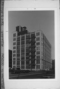 320 E BUFFALO AVE, a Commercial Vernacular industrial bldg/manufacturing facility, built in Milwaukee, Wisconsin in 1922.