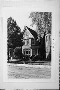 819 N CASS ST, a Craftsman house, built in Milwaukee, Wisconsin in 1897.