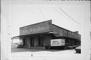 521- 527 E CORCORAN ST, a Astylistic Utilitarian Building warehouse, built in Milwaukee, Wisconsin in 1904.