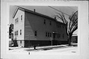 2460 S DELAWARE AVE (AKA 1304-08 E POTTER), a Side Gabled apartment/condominium, built in Milwaukee, Wisconsin in 1904.