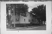 2460 S DELAWARE AVE (AKA 1304-08 E POTTER), a Side Gabled apartment/condominium, built in Milwaukee, Wisconsin in 1904.