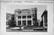 2521 N DOWNER AVE, a Neoclassical/Beaux Arts apartment/condominium, built in Milwaukee, Wisconsin in 1909.