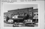 2579-2597 N DOWNER AVE, a Neoclassical/Beaux Arts large retail building, built in Milwaukee, Wisconsin in 1915.