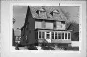 2842-2844 N DOWNER AVE, a Side Gabled house, built in Milwaukee, Wisconsin in 1897.