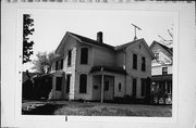 2136 E ESTES ST (A.K.A. 2795 S SHORE DR), a Italianate house, built in Milwaukee, Wisconsin in 1880.