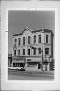 1673-1677 N FARWELL AVE, a Italianate retail building, built in Milwaukee, Wisconsin in 1880.