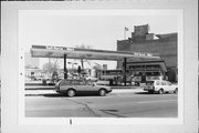 2426 N FARWELL, a Contemporary gas station/service station, built in Milwaukee, Wisconsin in .