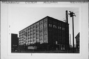 408 W FLORIDA ST, a Commercial Vernacular large office building, built in Milwaukee, Wisconsin in 1907.