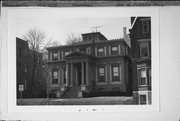 1241 N FRANKLIN PL, a Neoclassical/Beaux Arts house, built in Milwaukee, Wisconsin in 1851.