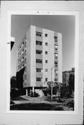 1321 N FRANKLIN PL, a Contemporary apartment/condominium, built in Milwaukee, Wisconsin in 1961.