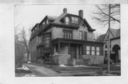 134 W GILMAN ST 134 W GILMAN ST, a Queen Anne house, built in Madison, Wisconsin in 1883.