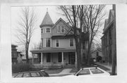 125 E GILMAN ST, a Queen Anne house, built in Madison, Wisconsin in 1883.