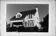 2370 N GRANT BLVD, a Arts and Crafts house, built in Milwaukee, Wisconsin in 1913.