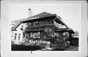 2436 N GRANT BLVD, a Prairie School house, built in Milwaukee, Wisconsin in 1915.