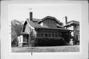 2607 N GRANT BLVD, a Bungalow house, built in Milwaukee, Wisconsin in 1920.