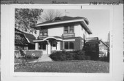 2710 N GRANT BLVD, a Other Vernacular house, built in Milwaukee, Wisconsin in 1916.