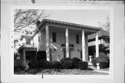 2717 N GRANT BLVD, a Neoclassical/Beaux Arts house, built in Milwaukee, Wisconsin in 1916.