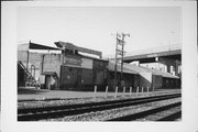 2615 W GREVES ST, a Astylistic Utilitarian Building industrial bldg/manufacturing facility, built in Milwaukee, Wisconsin in 1898.