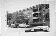 2641-2649 N HACKETT AVE, a Neoclassical/Beaux Arts apartment/condominium, built in Milwaukee, Wisconsin in 1910.