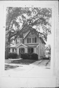 3225 N HACKETT AVE, a Craftsman house, built in Milwaukee, Wisconsin in 1906.