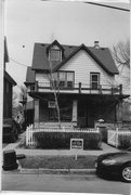 952 JENIFER 952 JENIFER, a Queen Anne duplex/two-flat, built in Madison, Wisconsin in 1892.
