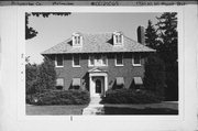 1720 N HI-MOUNT BLVD, a Neoclassical/Beaux Arts house, built in Milwaukee, Wisconsin in 1919.