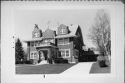 1735 N HI-MOUNT BLVD, a German Renaissance Revival house, built in Milwaukee, Wisconsin in 1915.