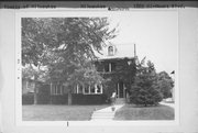 1809 N HI-MOUNT BLVD, a Colonial Revival/Georgian Revival house, built in Milwaukee, Wisconsin in 1915.