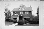 1818 N HI-MOUNT BLVD, a Neoclassical/Beaux Arts house, built in Milwaukee, Wisconsin in 1914.