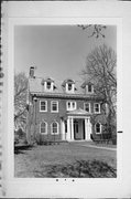 1911 N HI-MOUNT BLVD 1911 N HI-MOUNT BLVD, a Colonial Revival/Georgian Revival house, built in Milwaukee, Wisconsin in 1915.