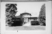 2039 N HI-MOUNT BLVD, a Bungalow house, built in Milwaukee, Wisconsin in 1919.