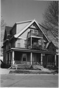 804 JENIFER ST, a Queen Anne house, built in Madison, Wisconsin in 1909.