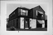 2592 S HOWELL AVE, a Other Vernacular house, built in Milwaukee, Wisconsin in 1940.