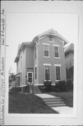1665 N HUMBOLDT AVE, a Queen Anne house, built in Milwaukee, Wisconsin in 1890.